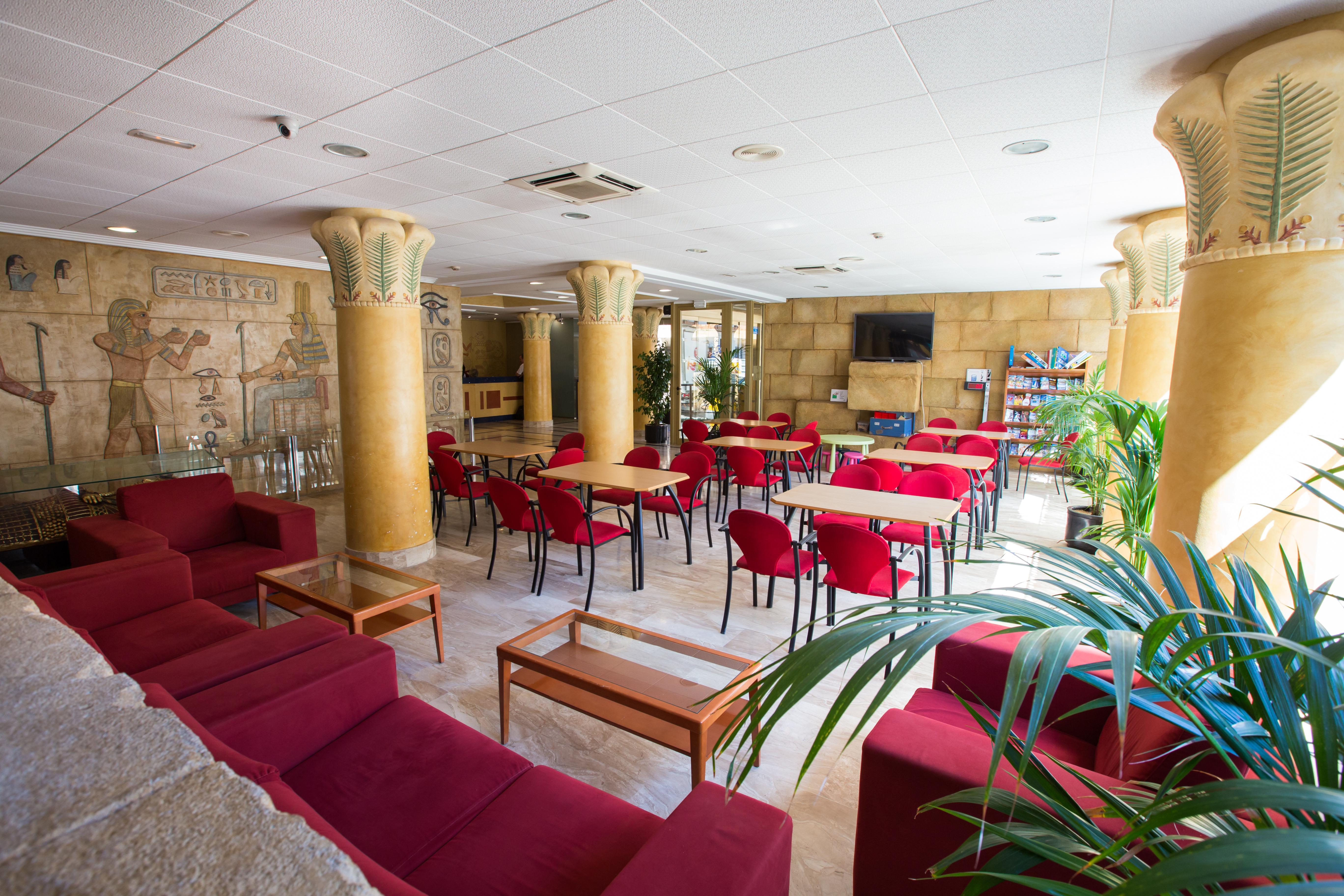 Hotel Cleopatra 4*